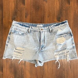Good American Light Blue Distressed Cut Off Shorts Sz 16 100% Cotton